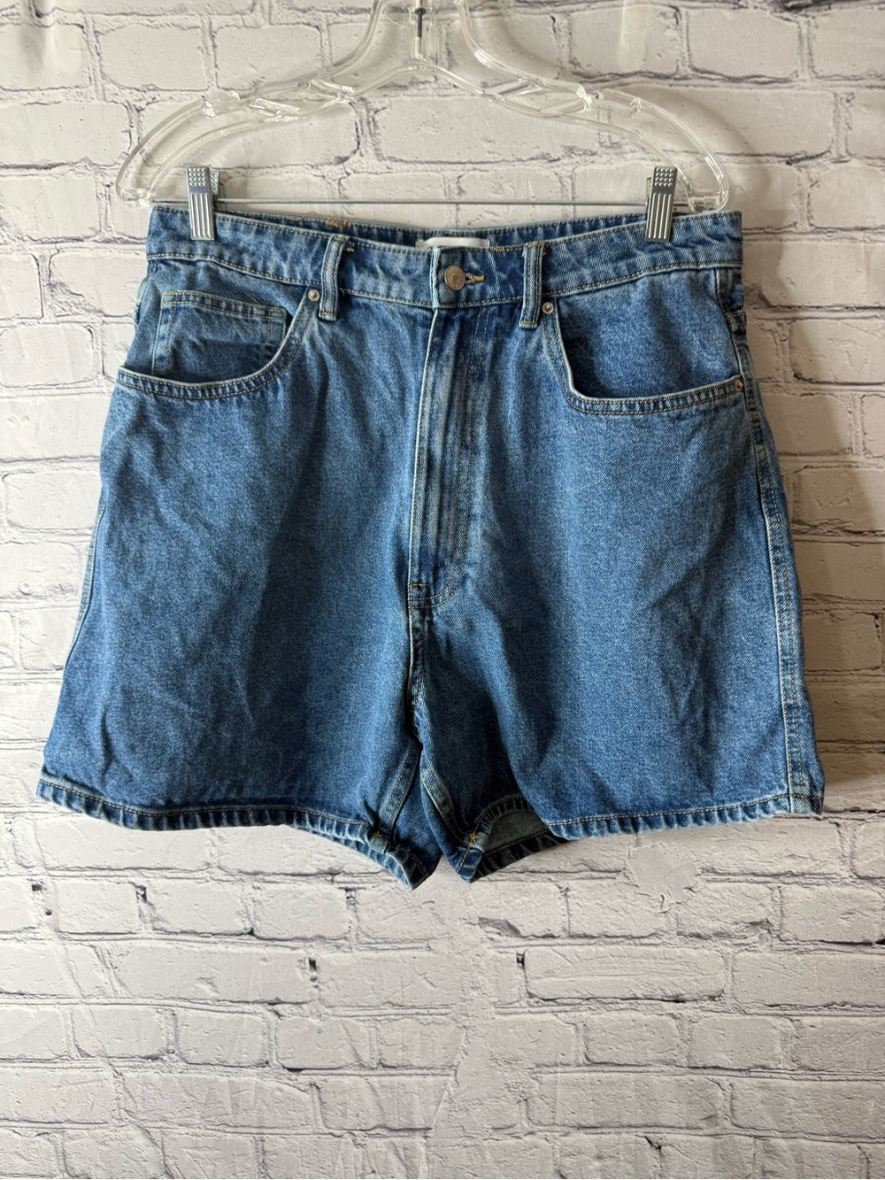 Zara high rise mom shorts size 12